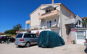 Apartmani Toni Vodice